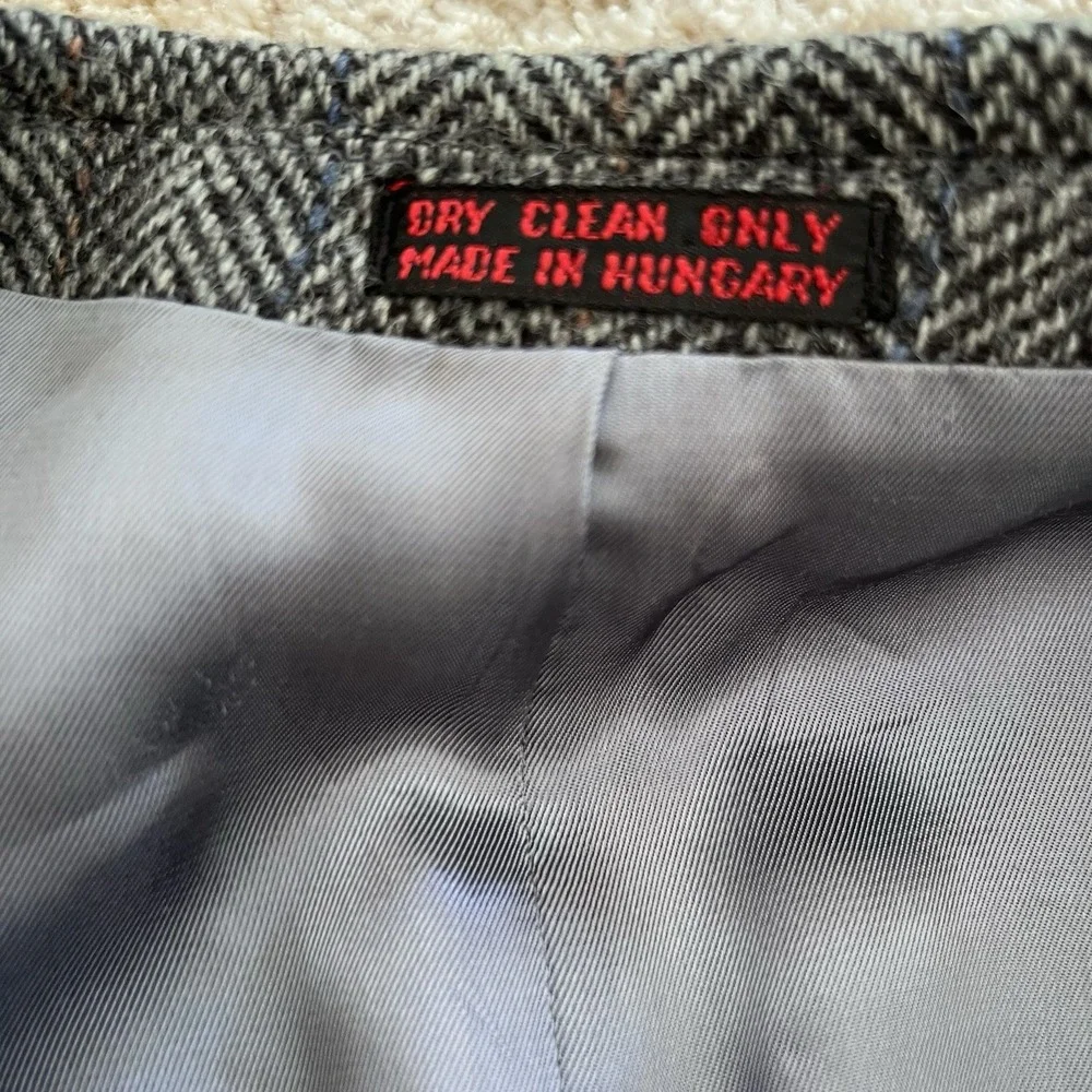 Mens Tweed Blazer Sport Coat Size 40L Wool Herringbone Gray Vintage Two Button